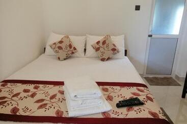 پانسیون Golden Residence