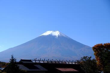 ريوكان Lake Oshino
