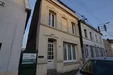 カプセルホテル Capstay Famars & Netflix