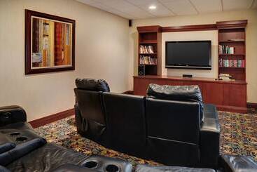 בית מלון כפרי Staybridge Suites Oakville Burlington, An Ihg
