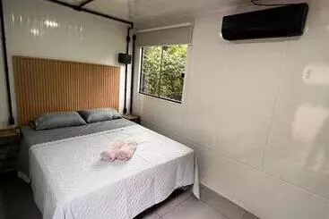 پانسیون Iguassu Eco Hostel   Iguassuecohostel   Eco Suítes