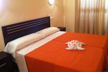 Apartamentos Turisticos Parque Tropical