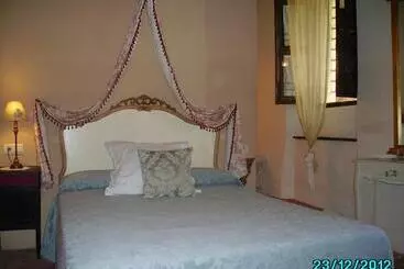 هتل Boutique Condes Fúcares