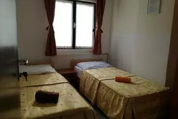 Hotell Guesthouse Fortuna