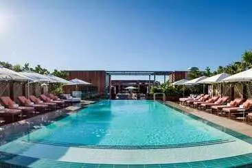 The Ray Hotel Delray Beach, Curio Collection By Hilton