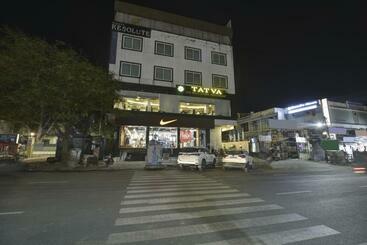 בית מלון כפרי Capital O Hotal Crb