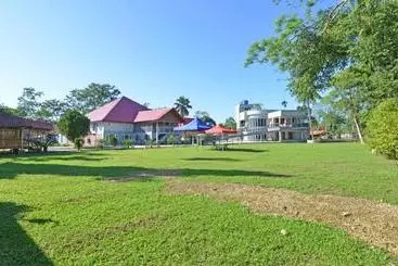 Hotel Manohari - The Tea Retreat Resort