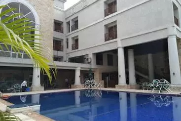 پانسیون Room In Lodge   Full Moon Hotel Owerri