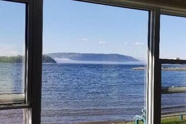 St Ann S Motel & Cottage