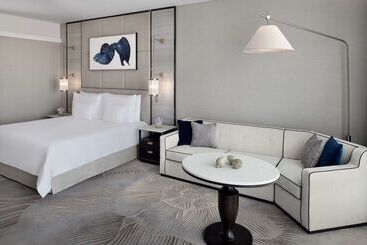 Отель Address Downtown