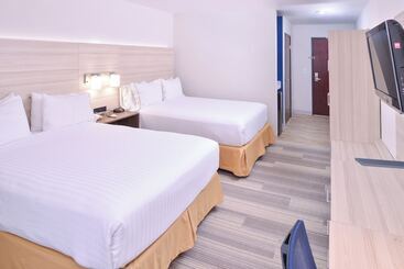 Holiday Inn Express Hotel & Suites San Diego Otay Mesa By Ihg