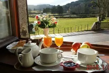 ホテル Auberge Du Morvan