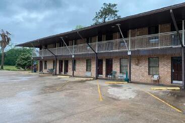 فندق Oyo Pinewood Inn & Suites Silsbee
