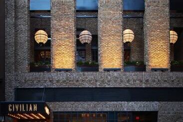 호텔 Civilian