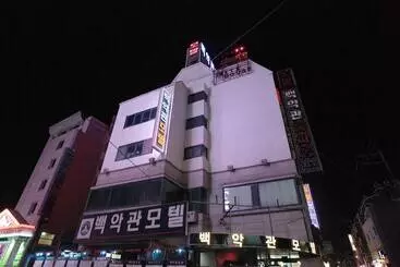 Hotel Seosan White House