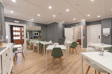 ホテル Alda Centro Pamplona