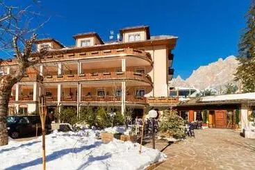 Boutique Hotel Villa Blu Cortina D Ampezzo