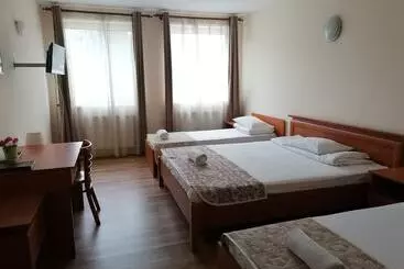 בית מלון כפרי Ferihegy