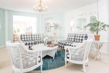 La Mision Hotel Boutique