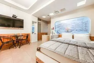 Motelli Changwon Sangnamdong Tong