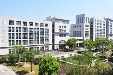 Hotel Cypress Garden