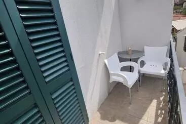 Majatalo Apartments Neva Supetar