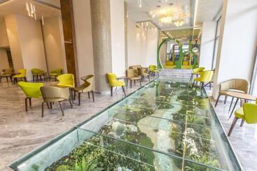 בית מלון כפרי Olanesti & Spa Medical