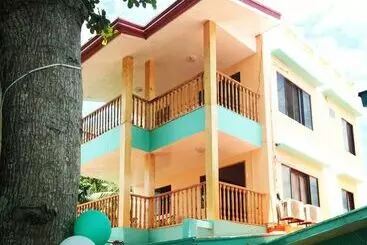 Hotell Smallfrys Beach Resort