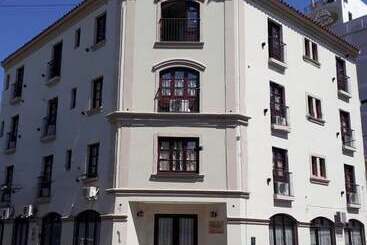 هتل Alto Colonial