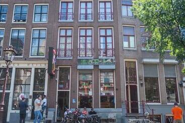 هتل & Bar Royal Taste Amsterdam