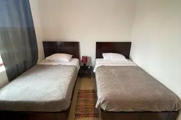 ベッドアンドブレックファースト Black Pearl