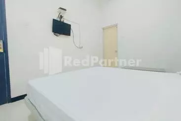 Hotel Almeira Homestay Syariah Near Makam Sunan Ampel Mitra Reddoorz