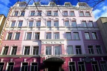 בית מלון כפרי Aurora Premier