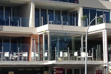 酒店 Clarion Suites Mullaloo Beach