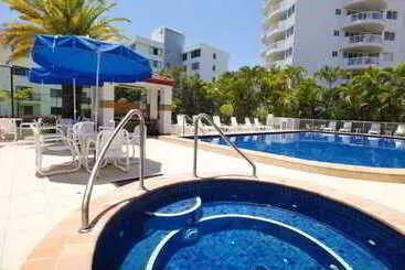 בית מלון כפרי Surf Parade Resort