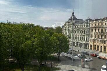 Hotel готель пасаж