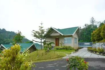 Hotel Aveda Munnar Mountains And Mist