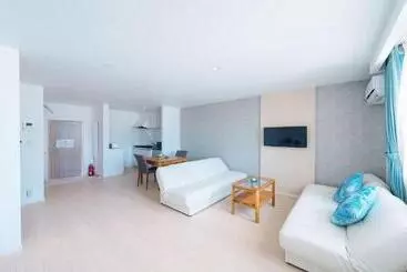 Hotel California Miyakojima Resort