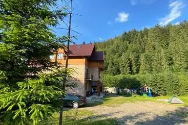 Majatalo під магурою