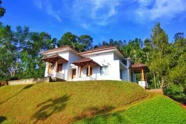 Hotel Pristine Hills