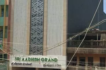 Hotelli Sri Aadhish Grand