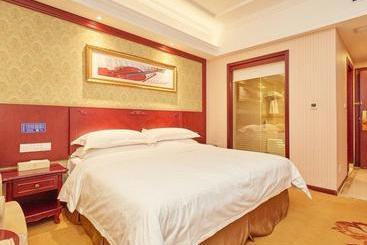 Vienna Hotel Shanghai Zhongqiao Institute