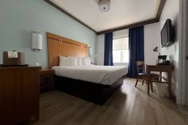 Majestic Hotel South Beach