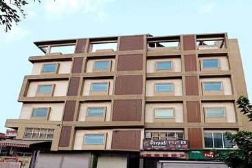 호텔 Treebo Trend Deepali Executive