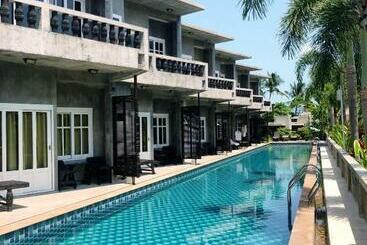 See Through Resort Haad Yao