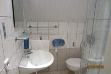 פונדק Forsthaus Bell