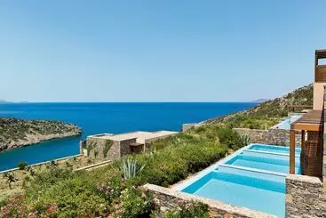 Hotel Daios Cove