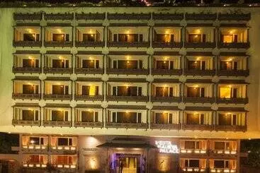 Hotel Vesta Maurya Palace