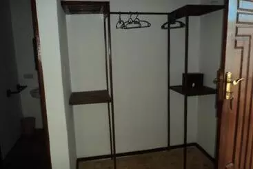 تختخواب و صبحانه Villa Kumi