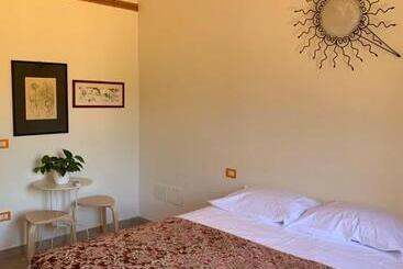 B&b La Fucinaia Pet Friendly Adults Only
